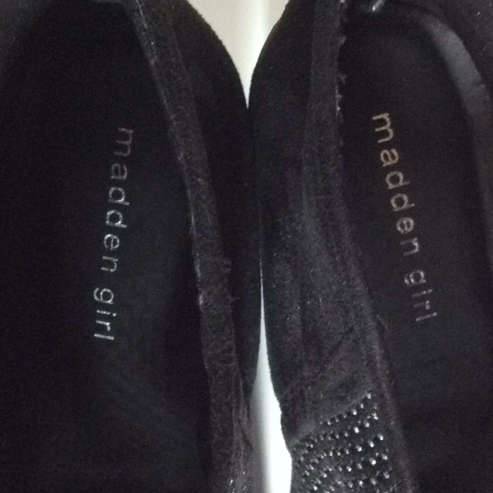 Gorgeous Rhinestone Booties 😍 - Picture 6 of 7